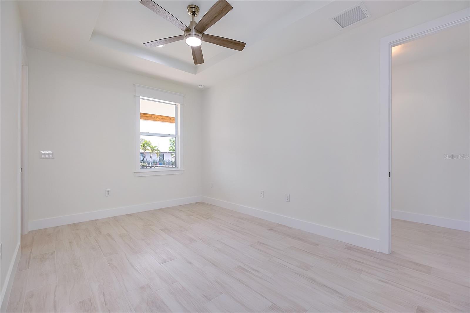 LA PUNTA PARK BLK000D LT0026 598/632 1330/1937 279 - Residential