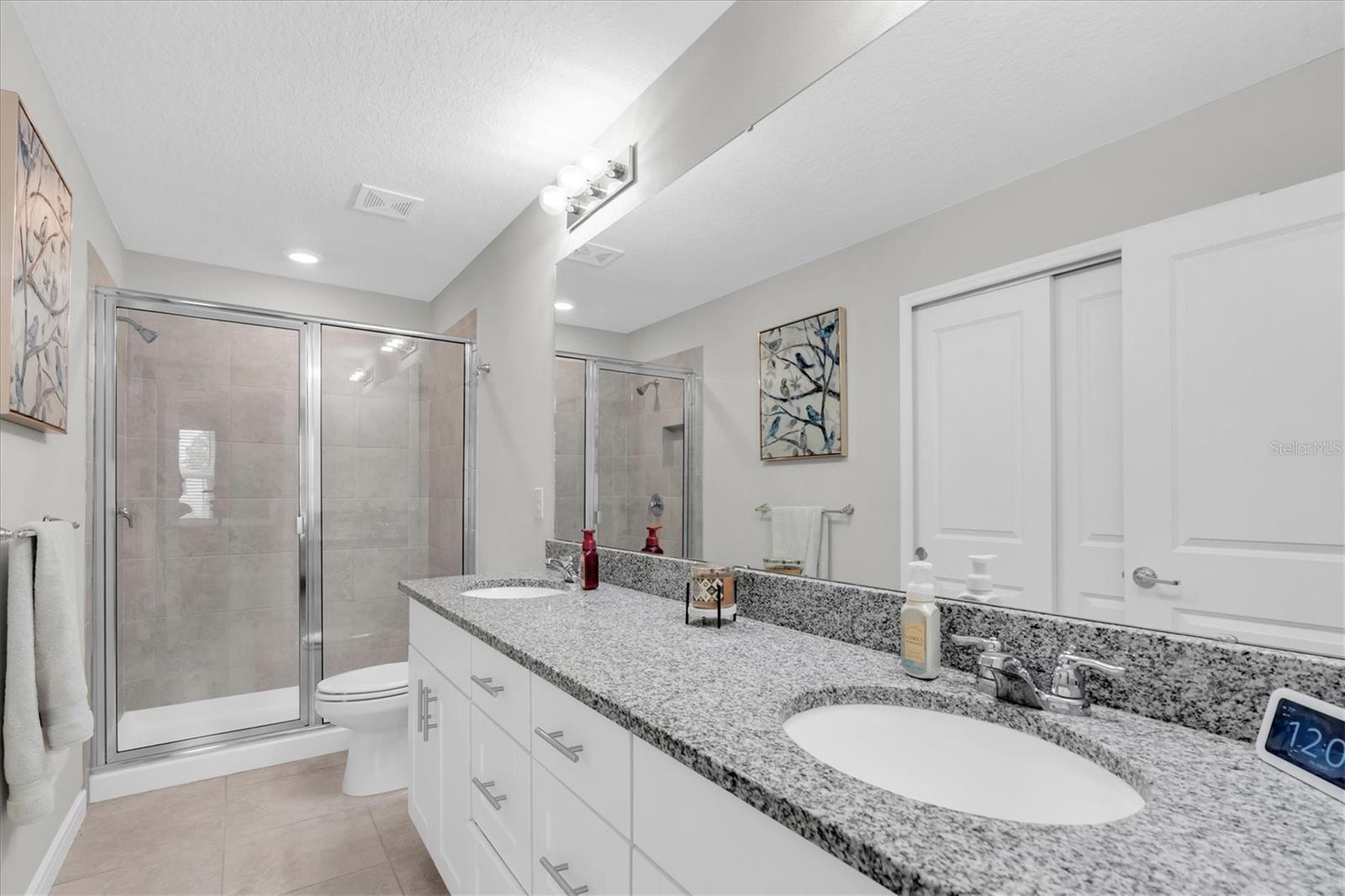 OAKSTEAD TWNHMS - Residential