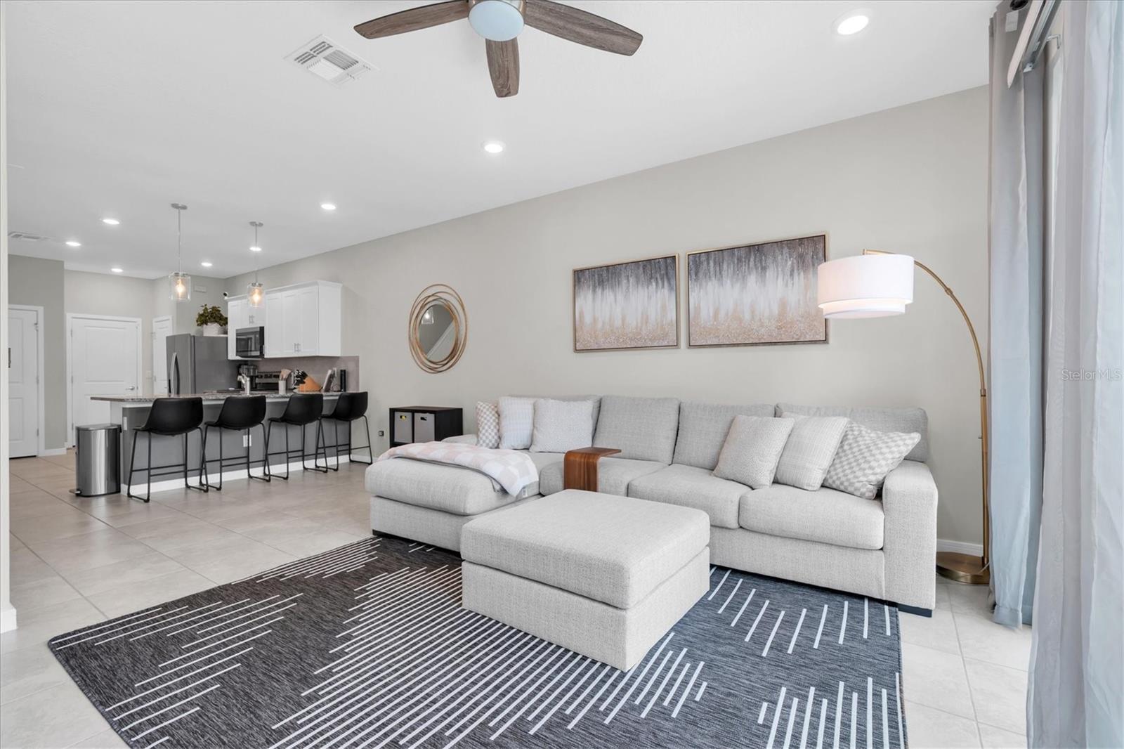 OAKSTEAD TWNHMS - Residential