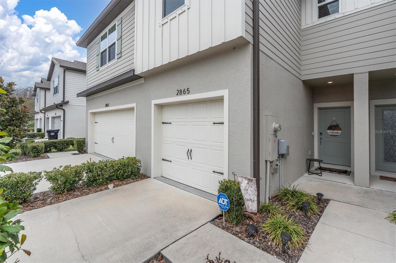 OAKSTEAD TWNHMS - Residential