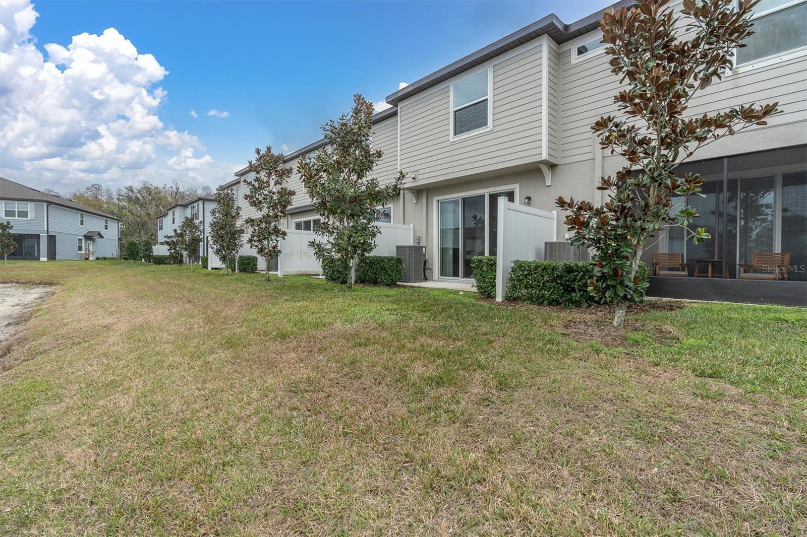 OAKSTEAD TWNHMS - Residential