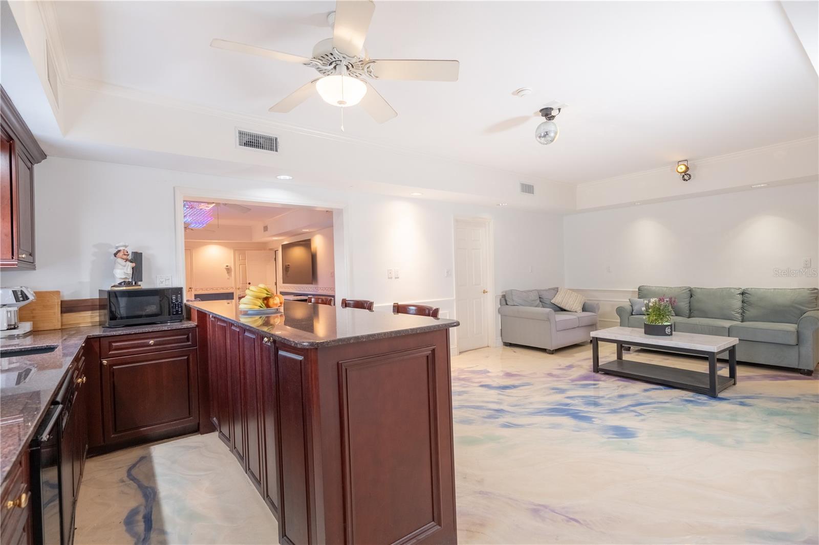 2217 - TROPICAL BREEZE ESTATES - Residential