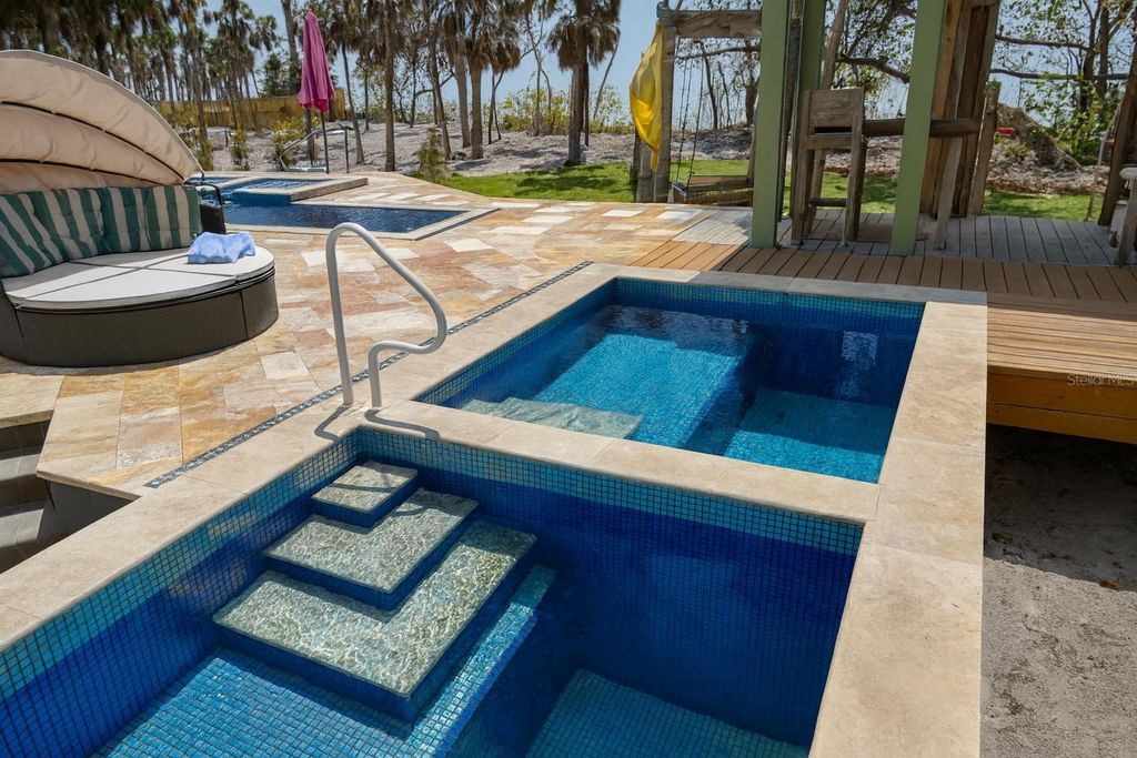 Photo of 6060 Manasota Key Rd, Englewood, FL 34223 (MLS # N6140775)