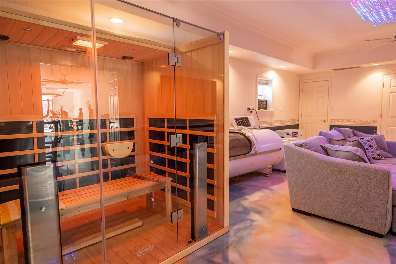 2217 - TROPICAL BREEZE ESTATES - Residential