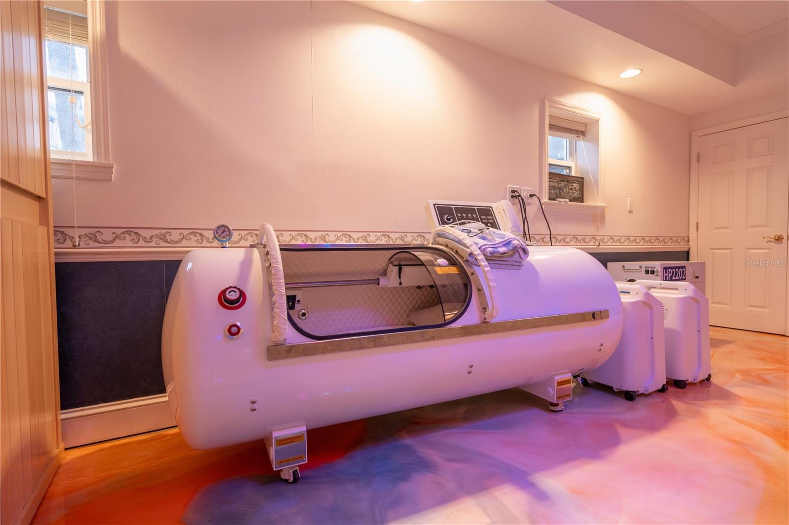 2217 - TROPICAL BREEZE ESTATES - Residential