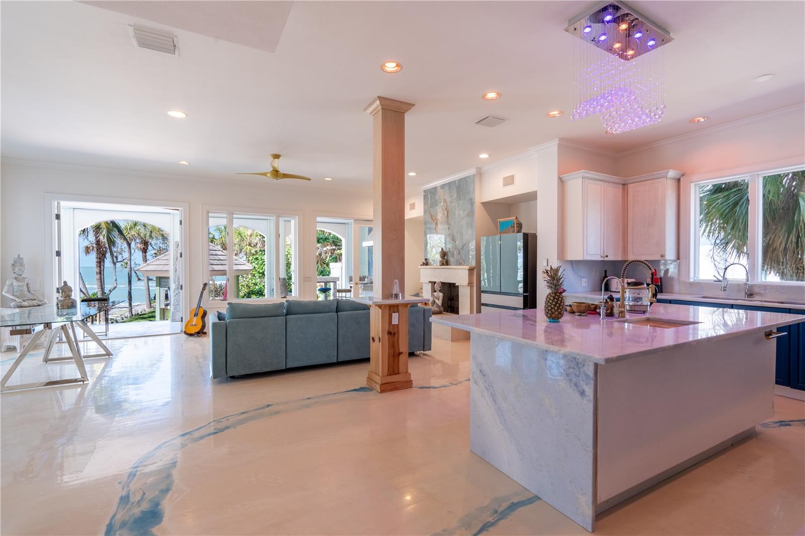 2217 - TROPICAL BREEZE ESTATES - Residential