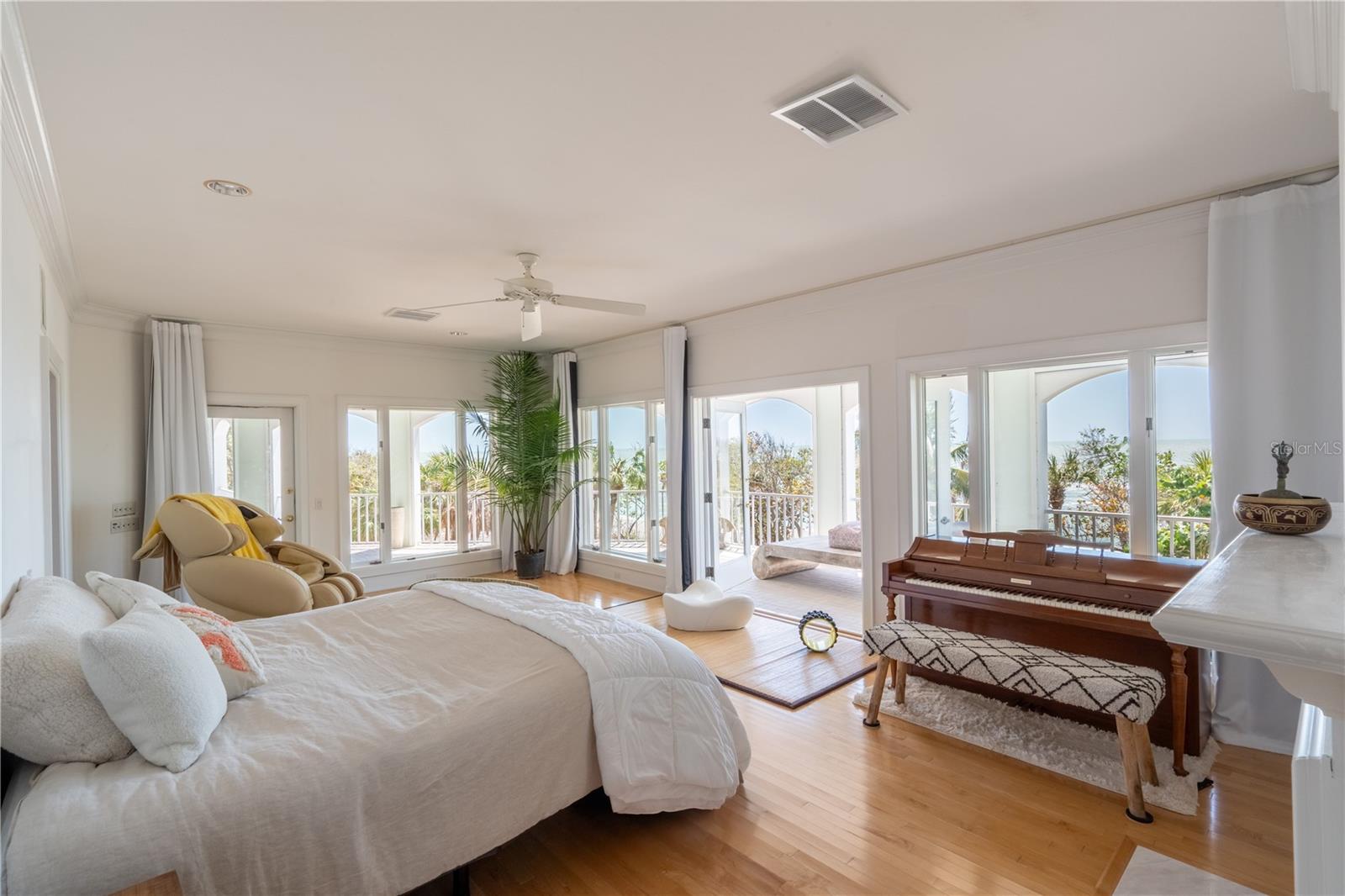 2217 - TROPICAL BREEZE ESTATES - Residential