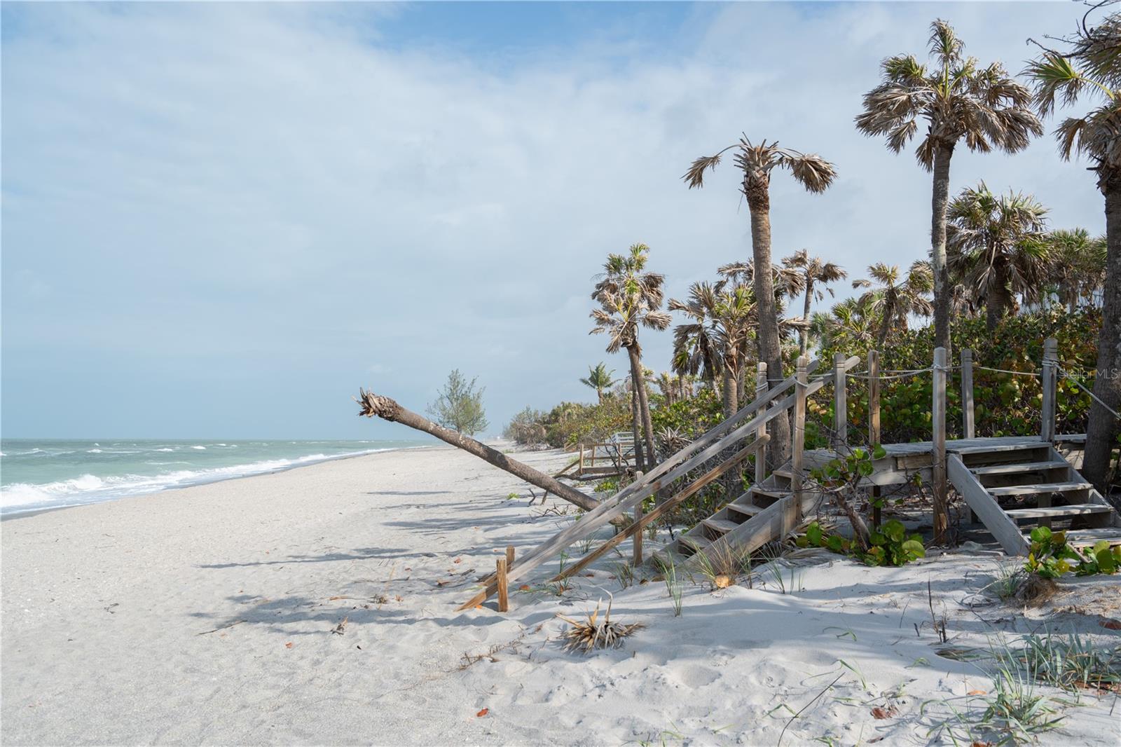 2217 - TROPICAL BREEZE ESTATES - Residential