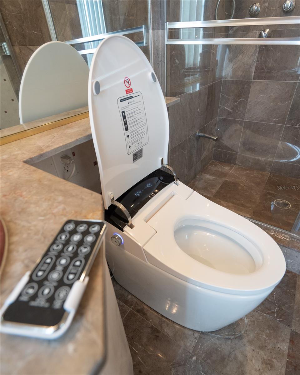 2217 - TROPICAL BREEZE ESTATES - Residential