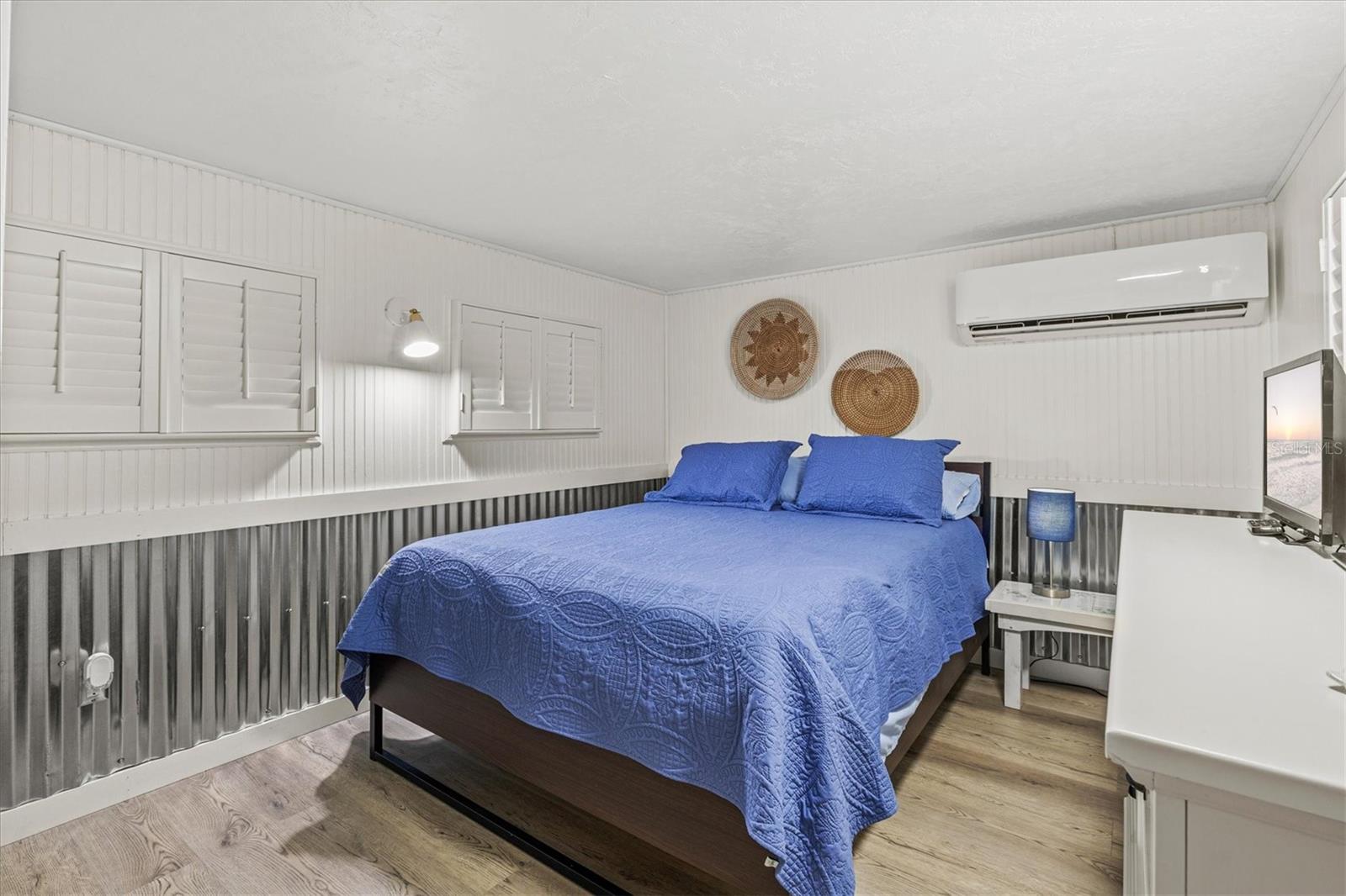 SUNNY SHORES TRAILER COMMUNITY - Residential