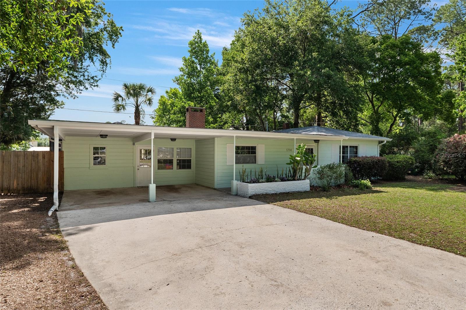 HAMPTON HEIGHTS - Residential