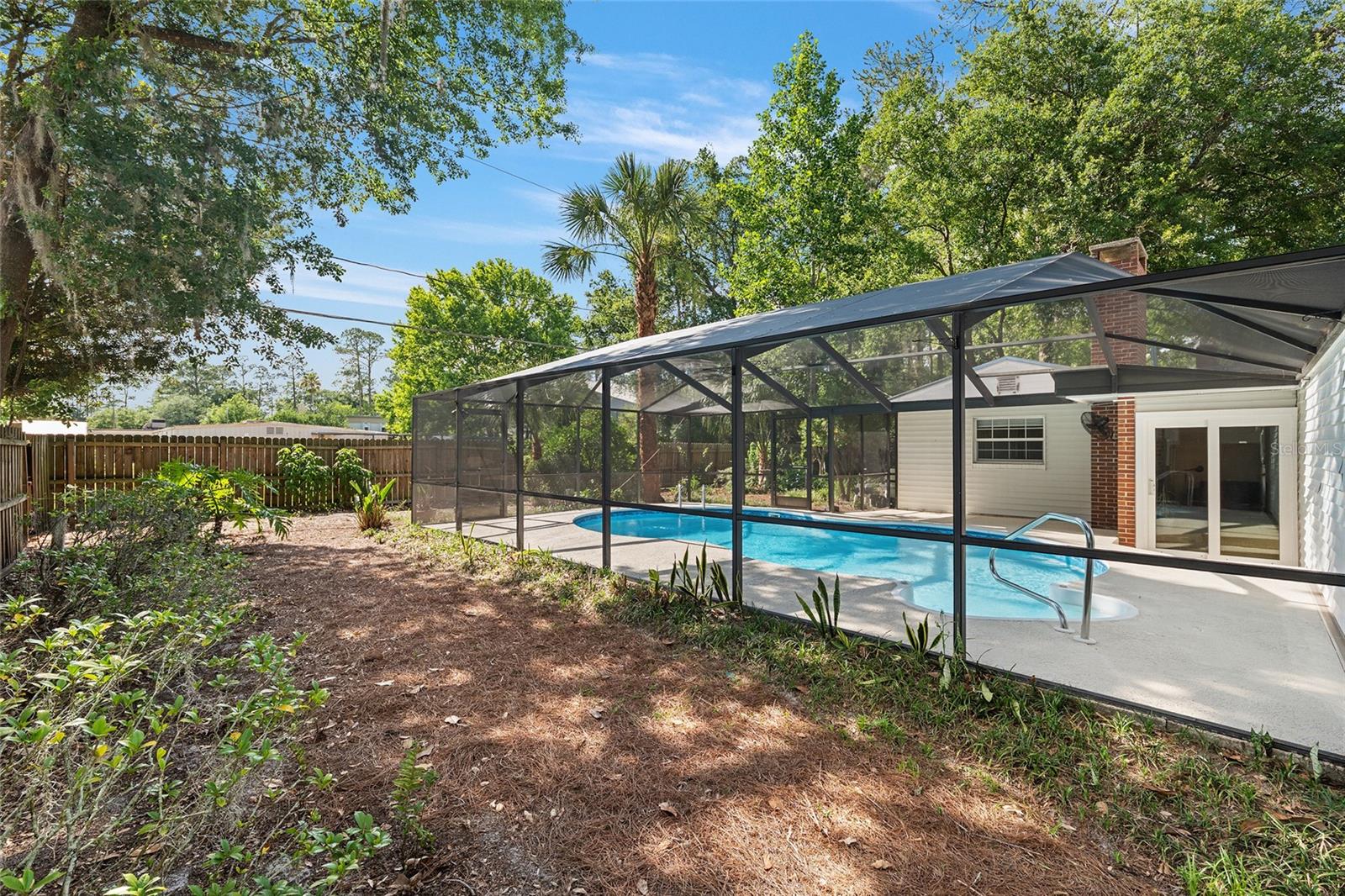 HAMPTON HEIGHTS - Residential