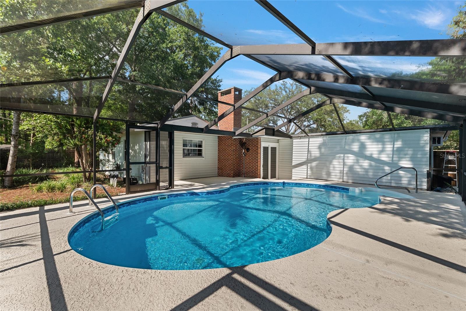 HAMPTON HEIGHTS - Residential