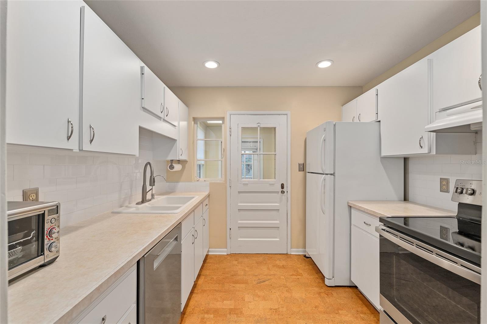 HAMPTON HEIGHTS - Residential
