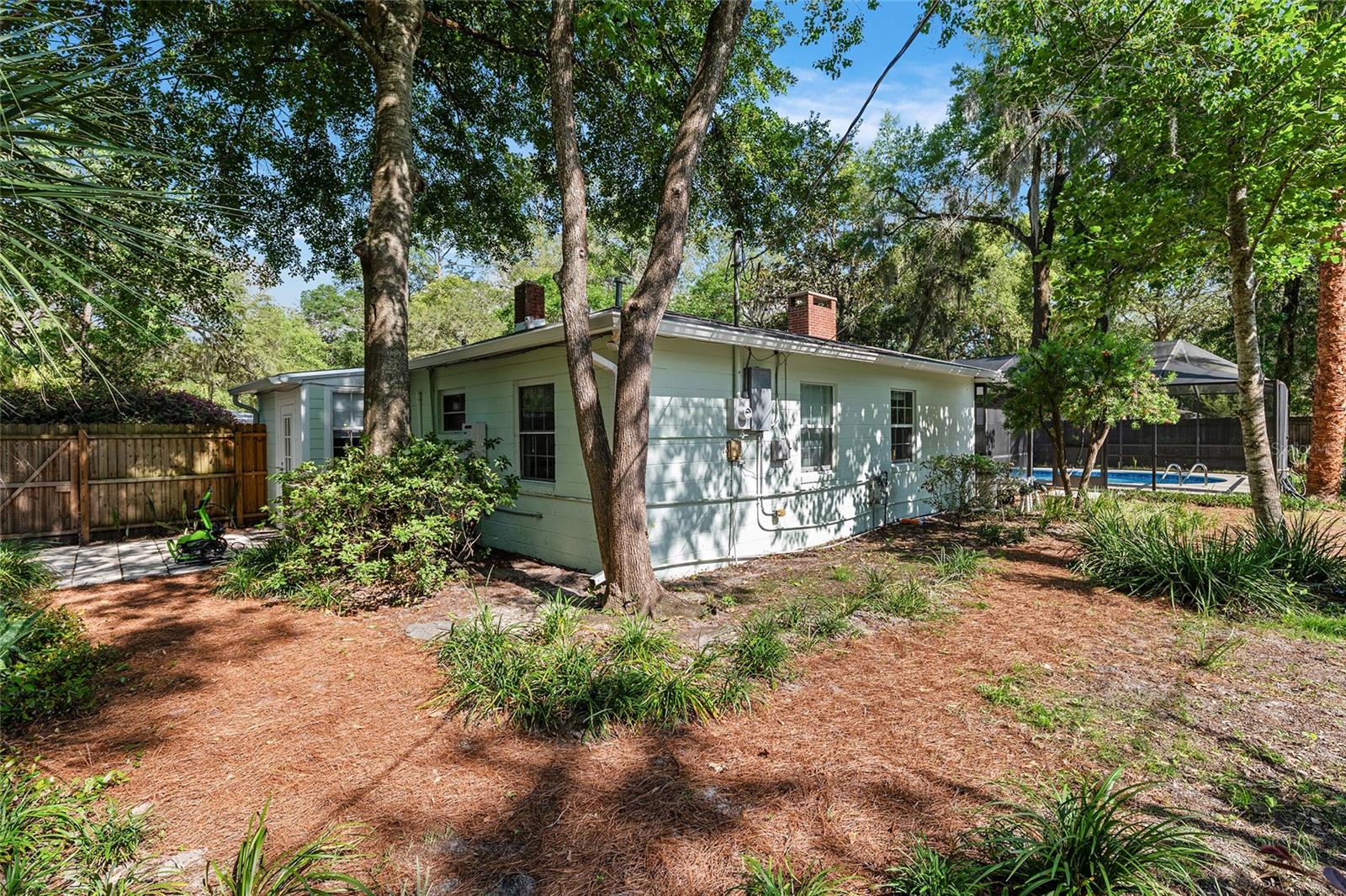 HAMPTON HEIGHTS - Residential