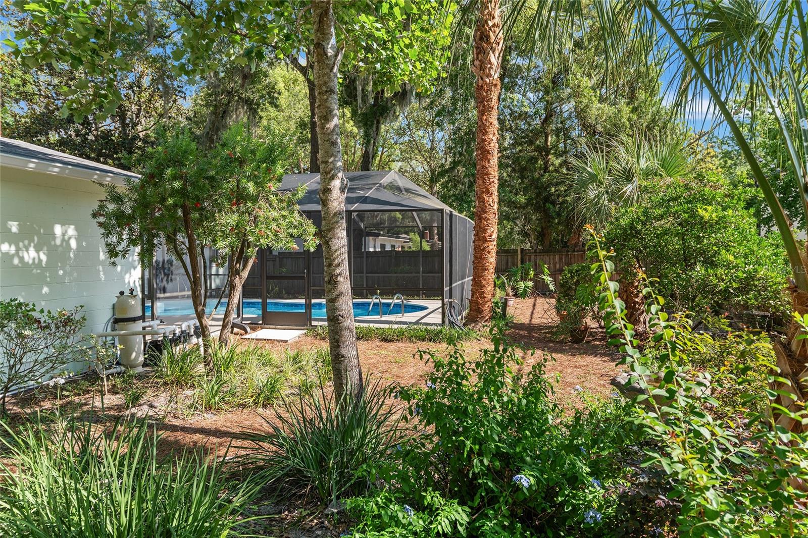 HAMPTON HEIGHTS - Residential