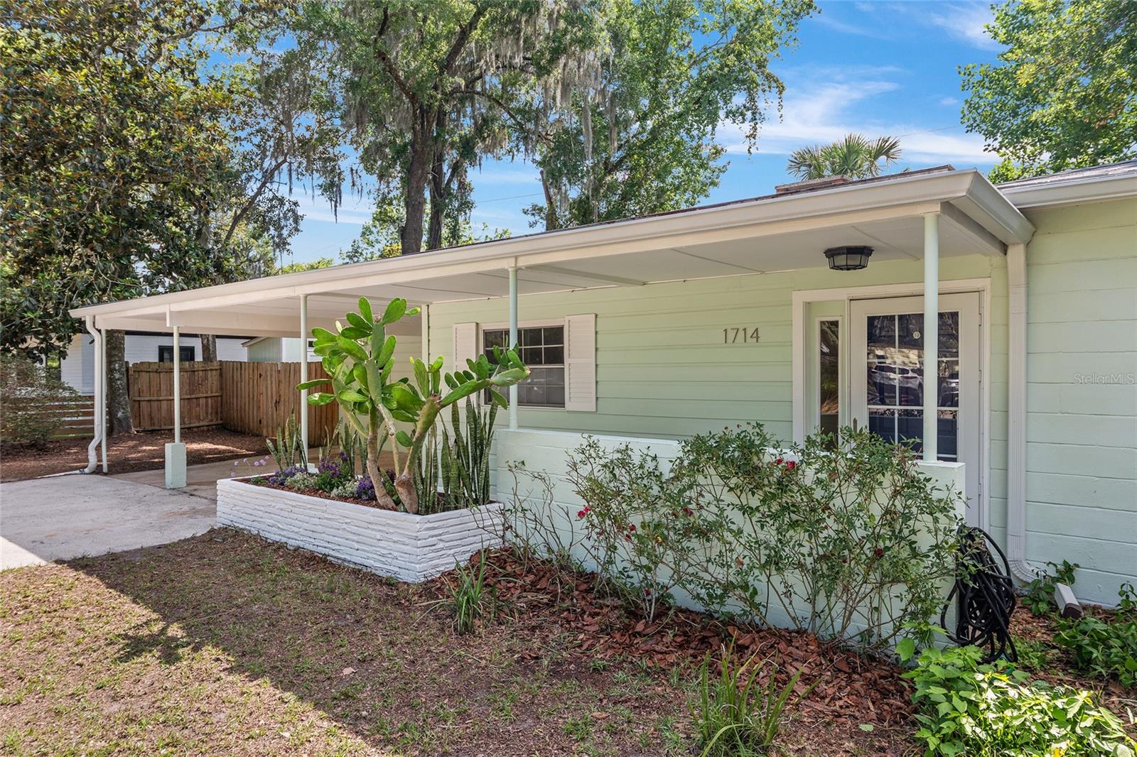 HAMPTON HEIGHTS - Residential