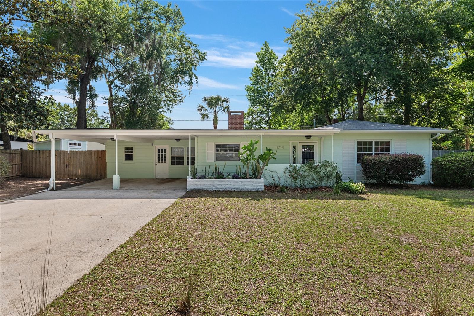 HAMPTON HEIGHTS - Residential