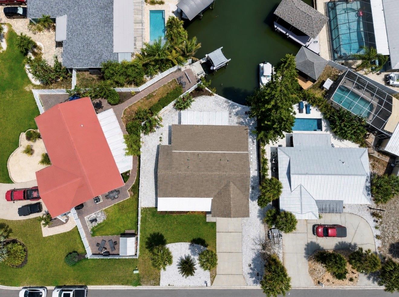 APOLLO BEACH UNIT 08 A RESUBDI - Residential
