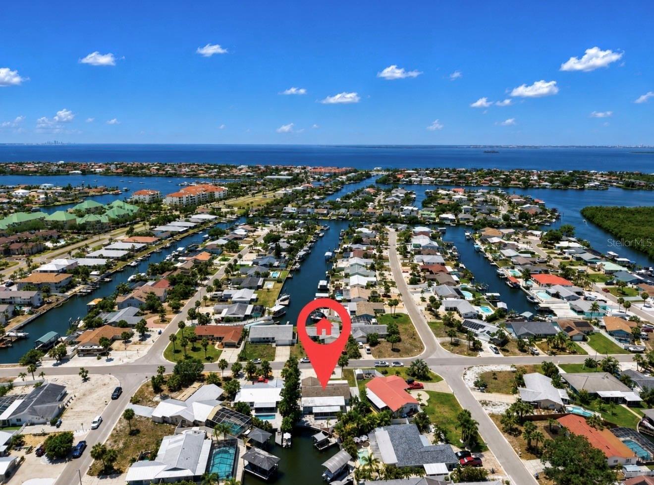 APOLLO BEACH UNIT 08 A RESUBDI - Residential