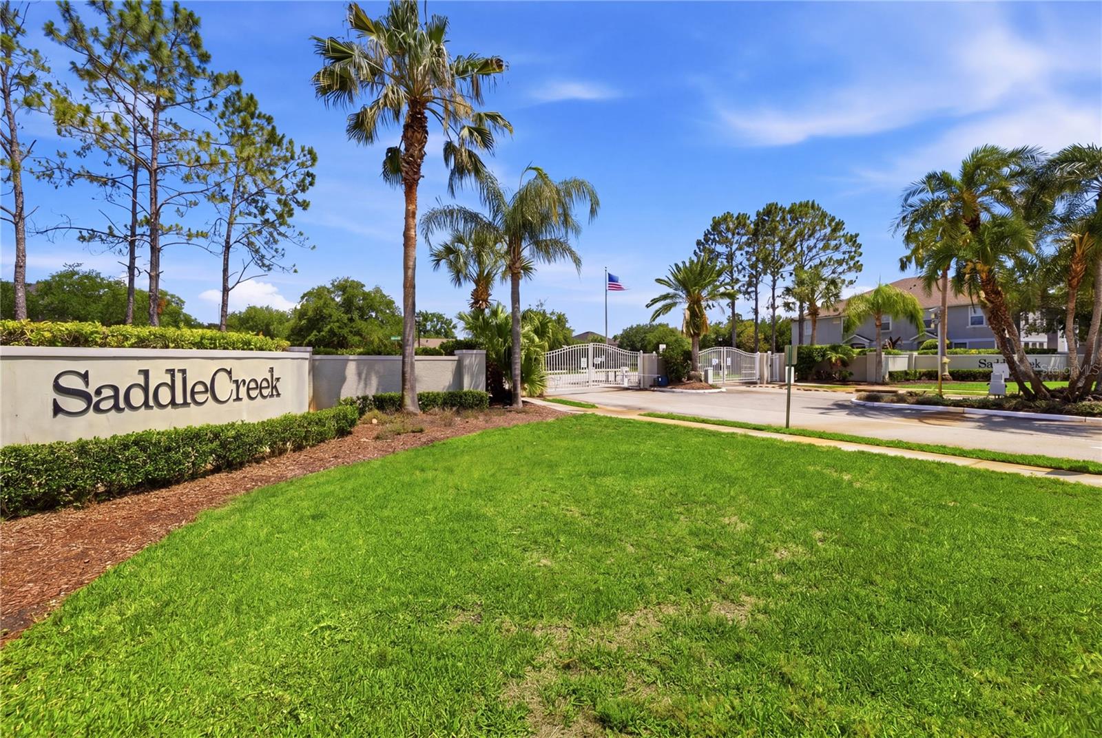 SADDLE CREEK MANOR - Residential