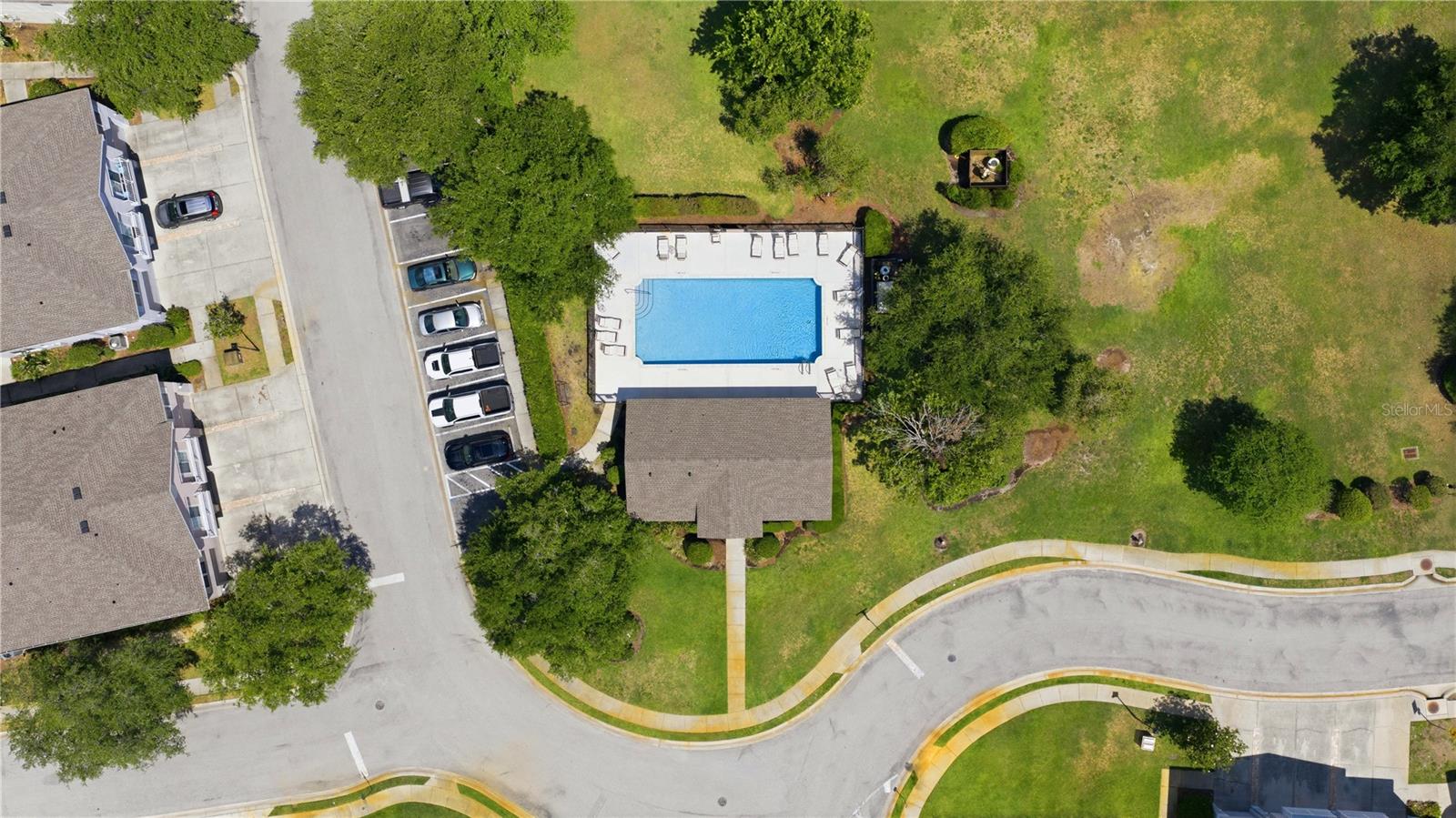 SADDLE CREEK MANOR - Residential