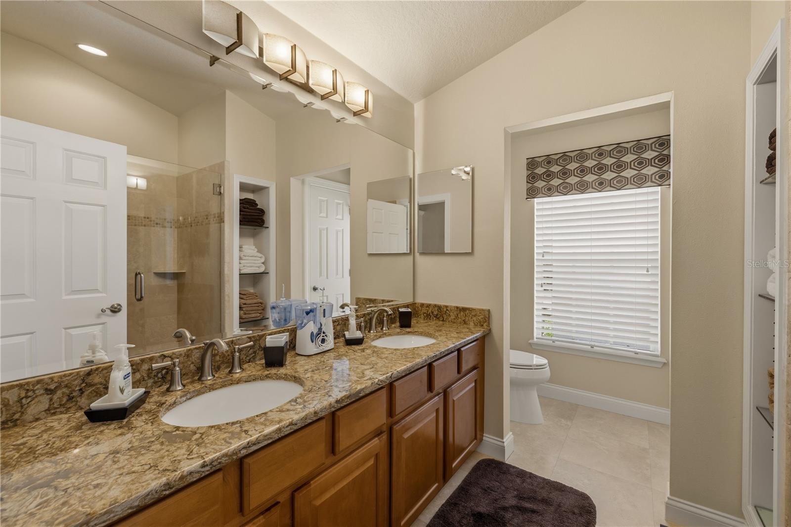 SADDLE CREEK MANOR - Residential