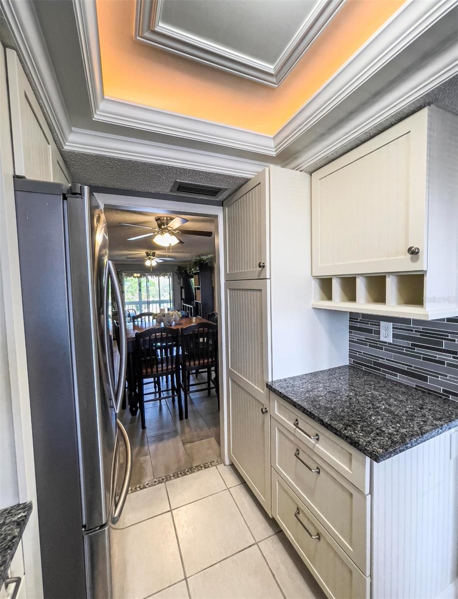 BAYSHORE ON THE LAKE APARTMENTS LL SECTION 3 - Residential Lease