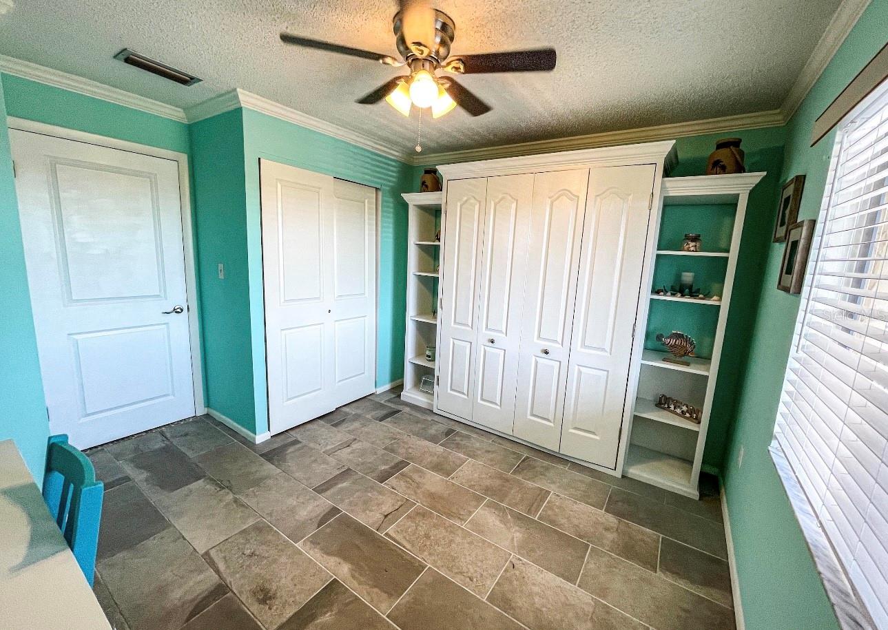 BAYSHORE ON THE LAKE APARTMENTS LL SECTION 3 - Residential Lease