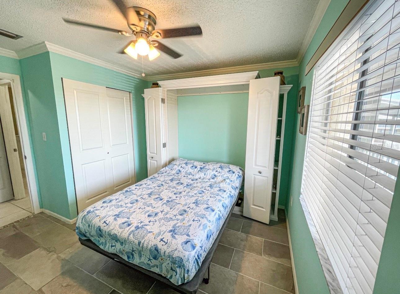 BAYSHORE ON THE LAKE APARTMENTS LL SECTION 3 - Residential Lease