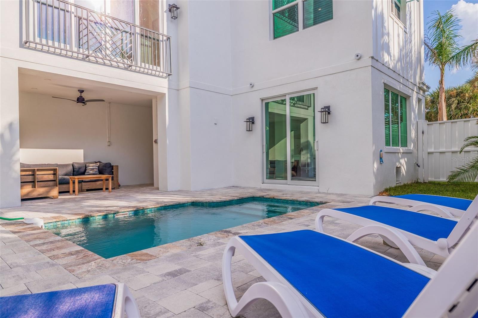 PALMS AT 1800 CONDO - Residential