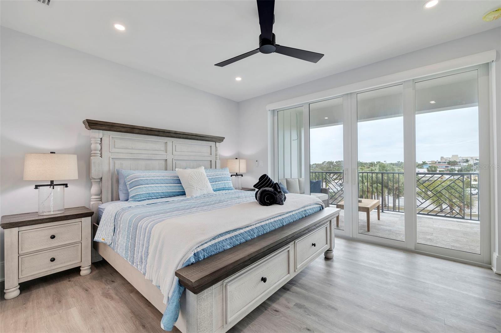 PALMS AT 1800 CONDO - Residential