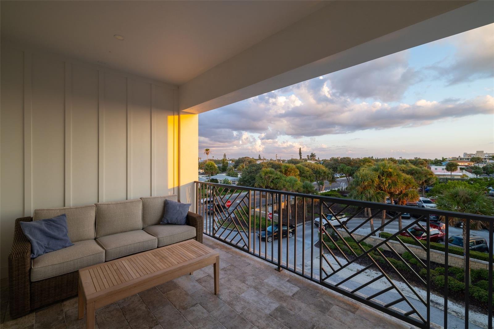 PALMS AT 1800 CONDO - Residential