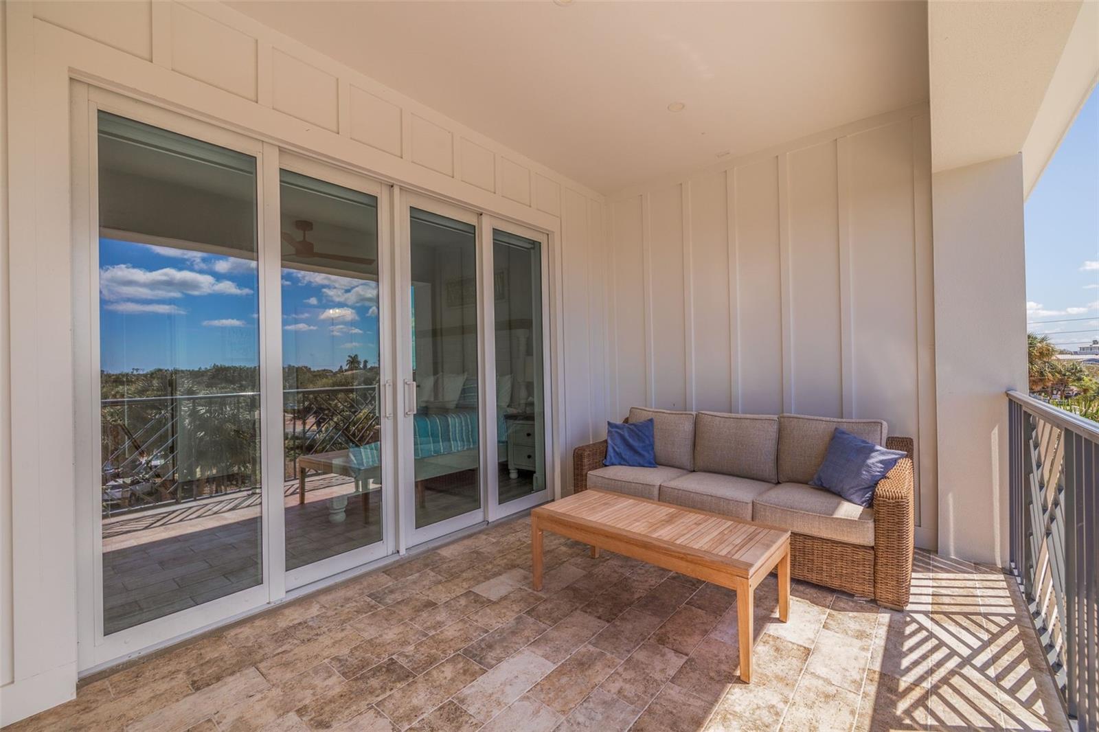 PALMS AT 1800 CONDO - Residential