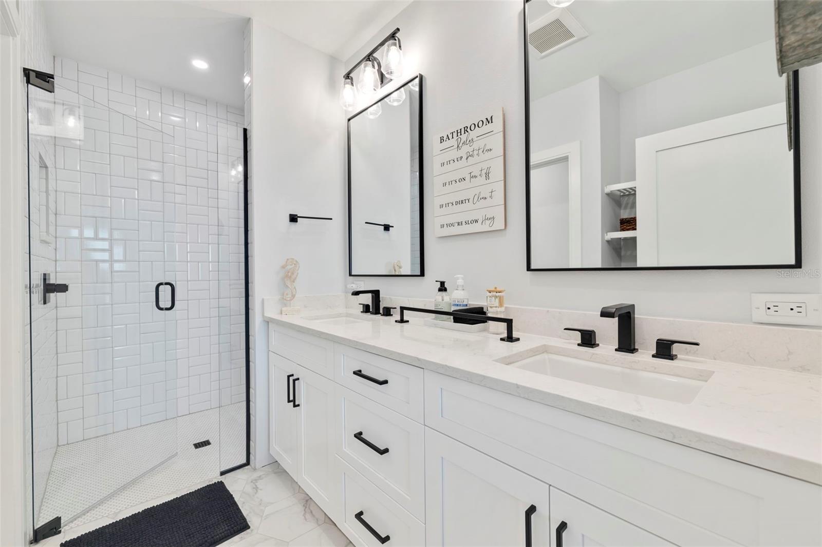 PALMS AT 1800 CONDO - Residential