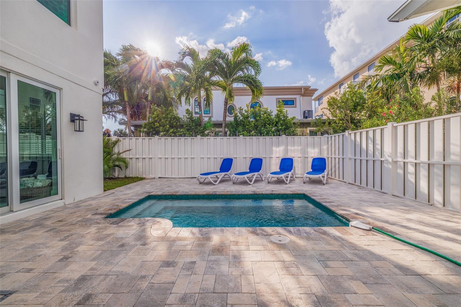 PALMS AT 1800 CONDO - Residential