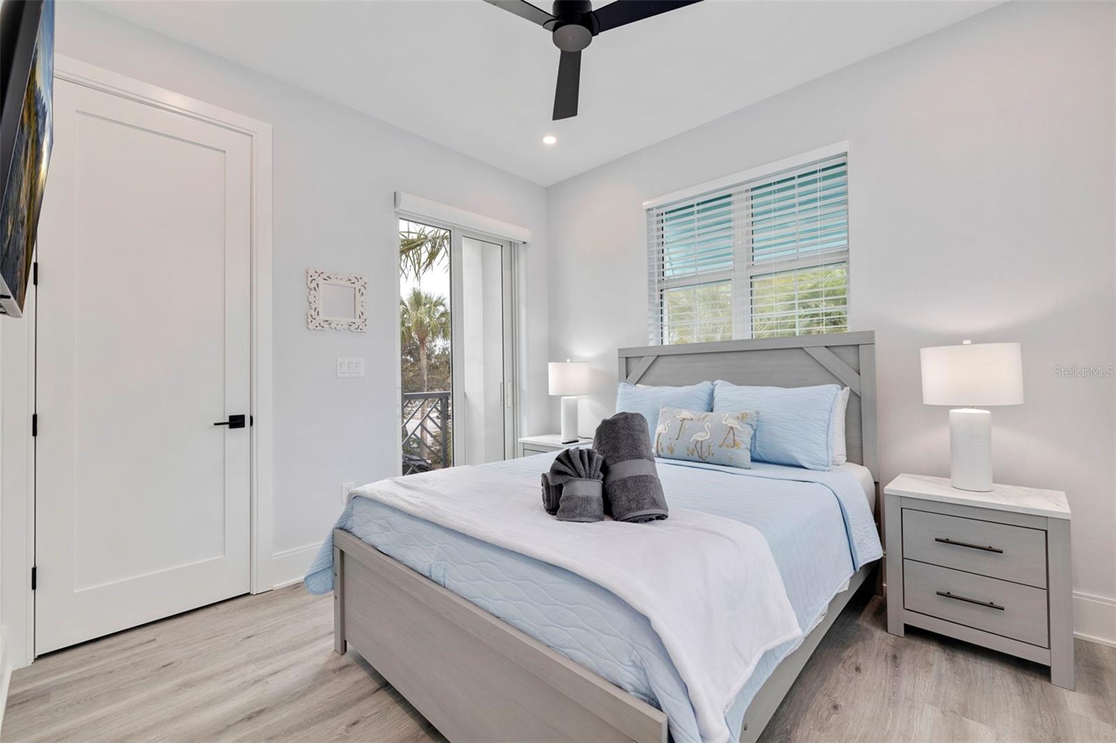 PALMS AT 1800 CONDO - Residential