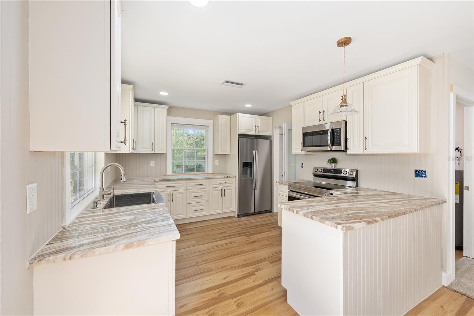 RAINBOW SPGS - Residential