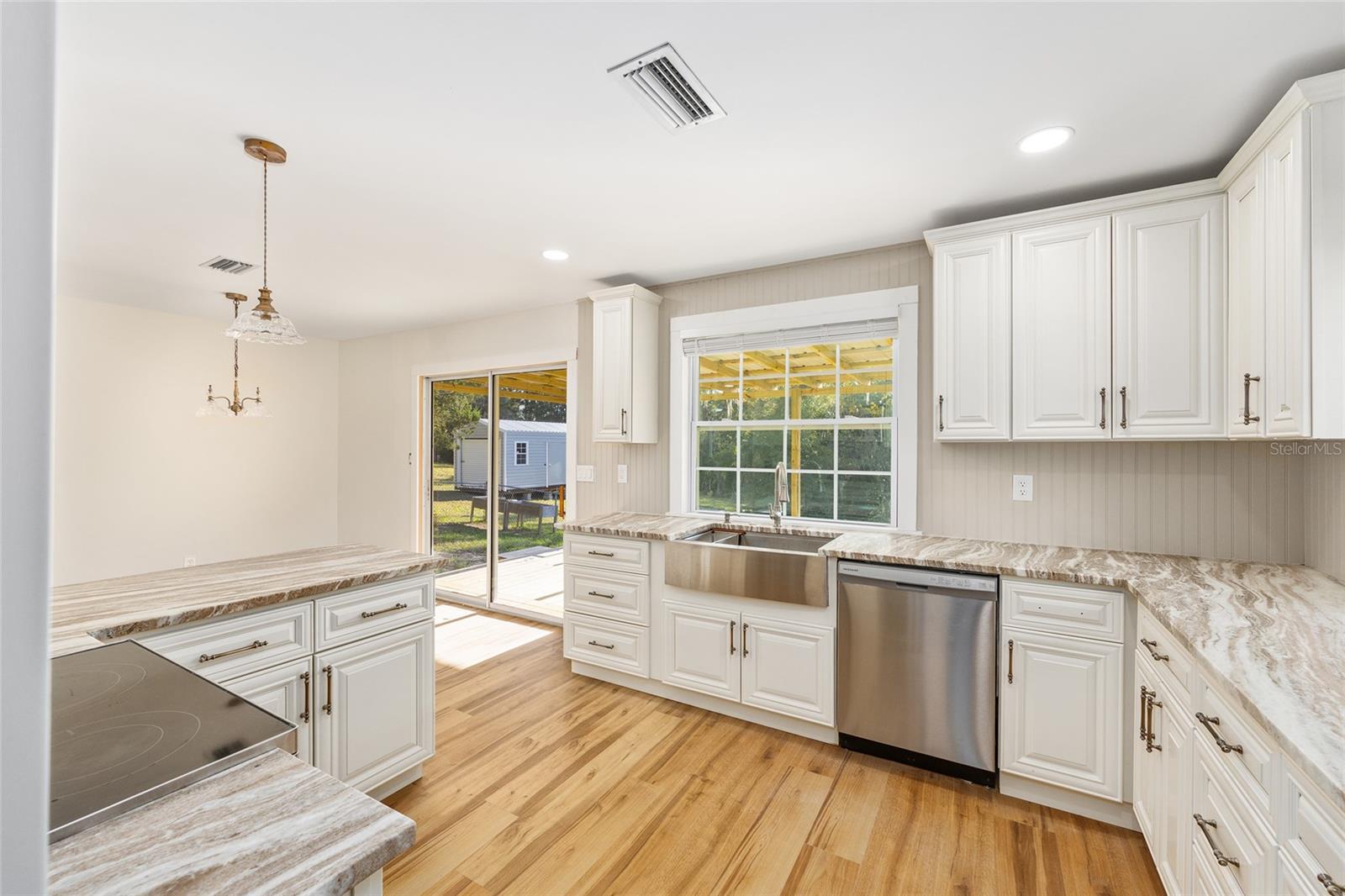 RAINBOW SPGS - Residential