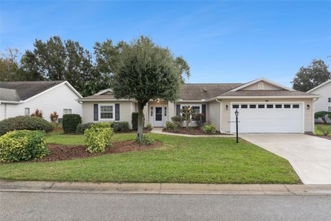 Photo of 3919 Plantation Boulevard, Leesburg, FL 34748 (MLS # G5105789)