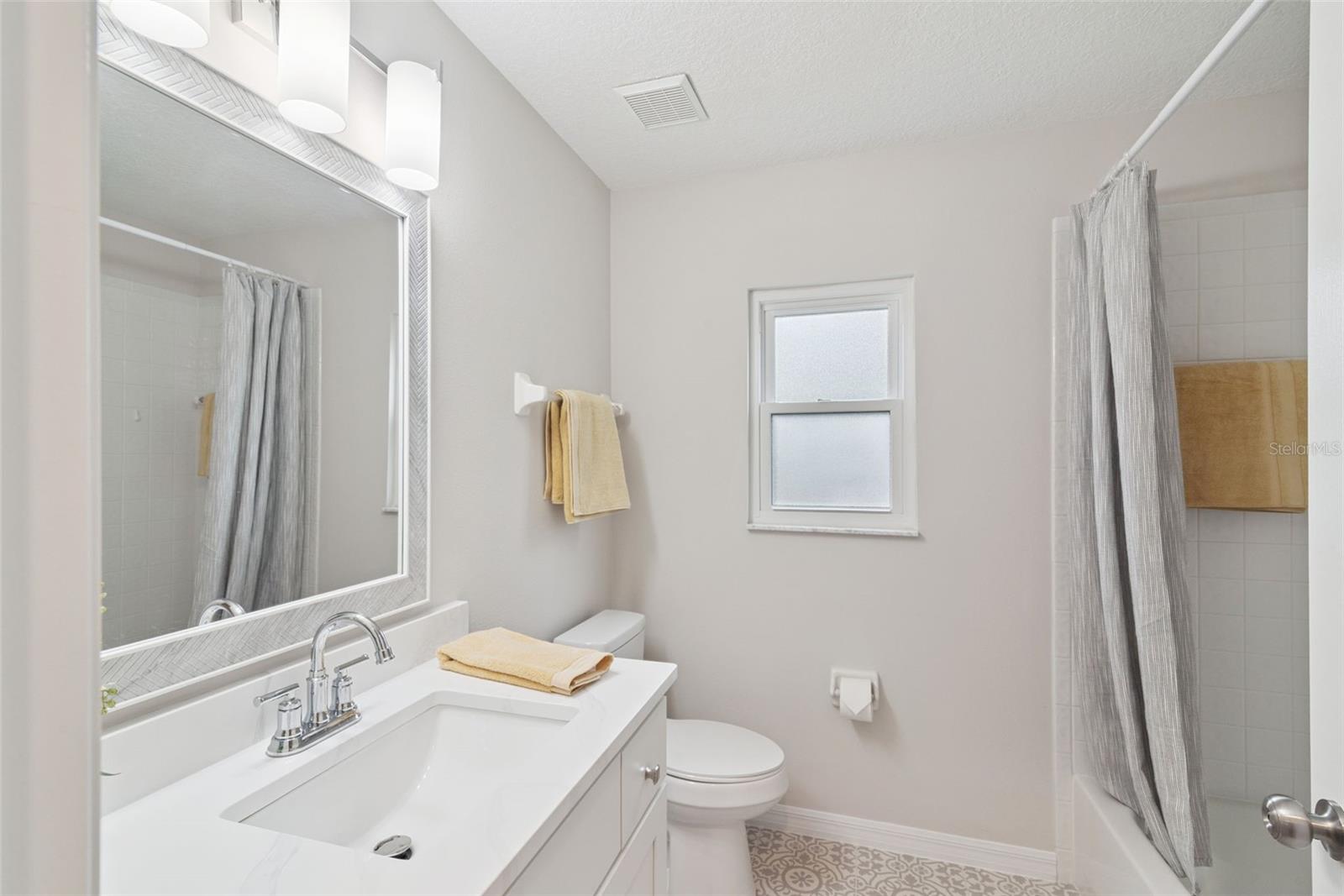 PLANTATION AT LEESBURG RIVER CREST UNIT 01 - Residential