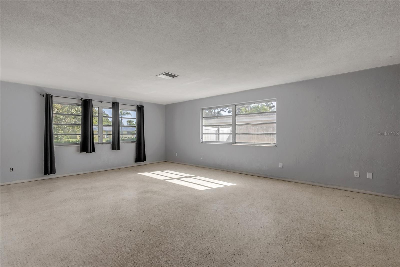 PALM GROVE 5TH ADDITION - Residential