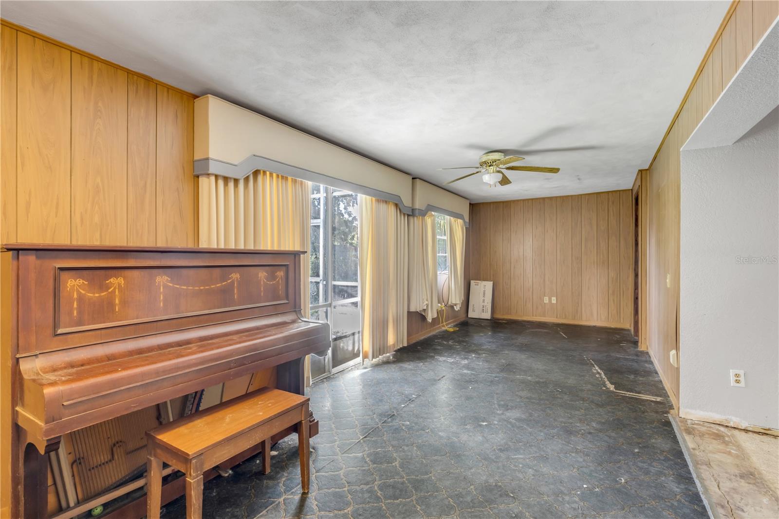 PALM GROVE 5TH ADDITION - Residential