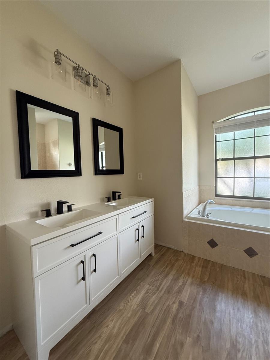 LAUREL MEADOWS - Residential Lease