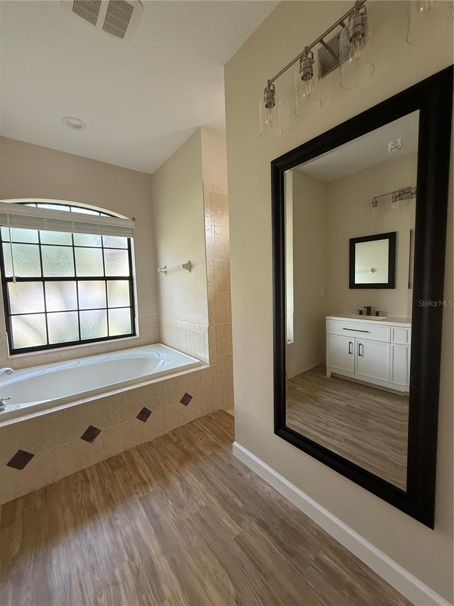 LAUREL MEADOWS - Residential Lease