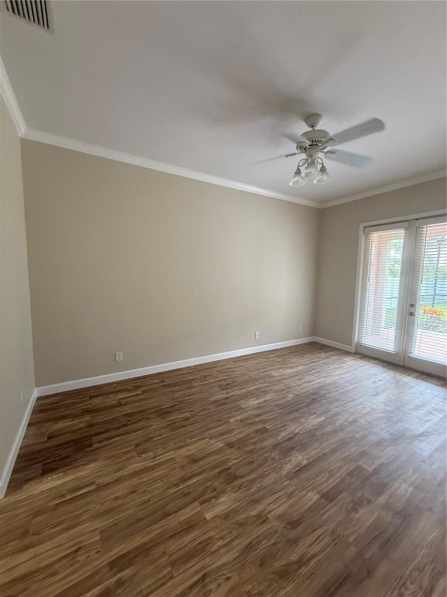 LAUREL MEADOWS - Residential Lease
