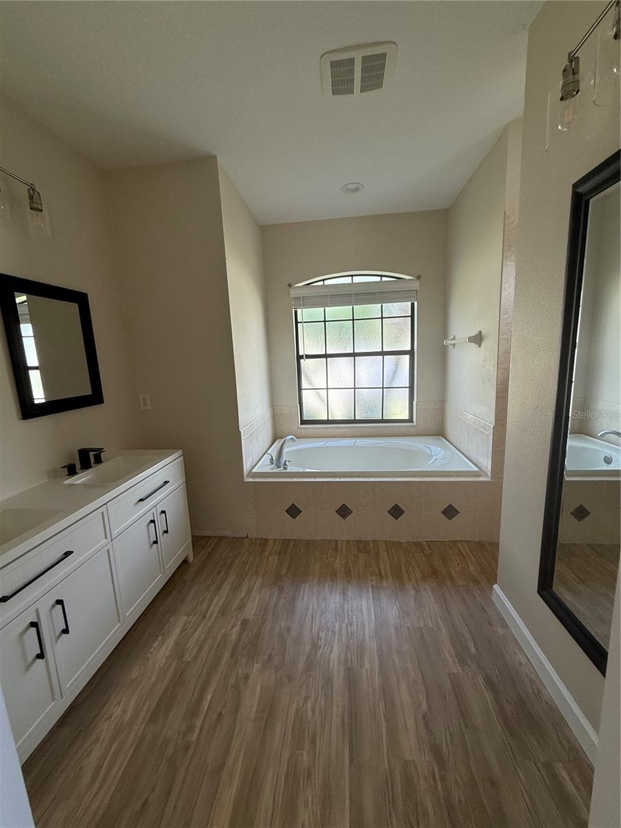 LAUREL MEADOWS - Residential Lease