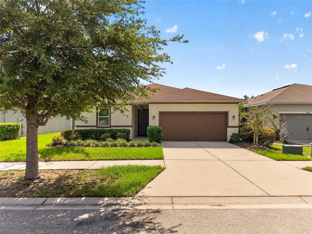 Photo of 11411 Tangle Branch Lane, Gibsonton, FL 33534 (MLS # TB8533202)