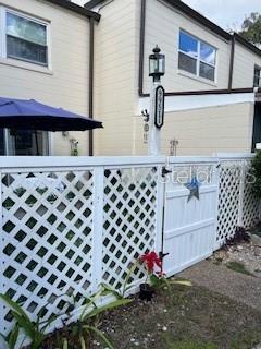 CIRCLE SQUARE WOODS - Residential