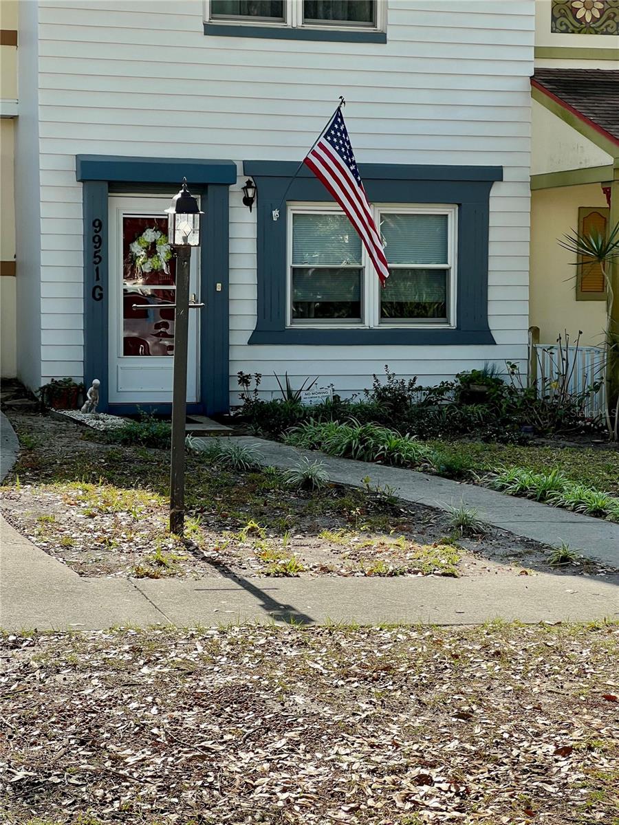 CIRCLE SQUARE WOODS - Residential